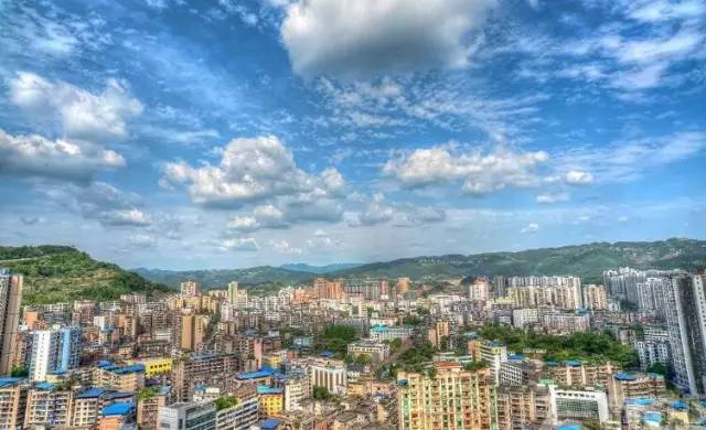 巴蜀之地，文化瑰宝与生态天堂的四川之旅